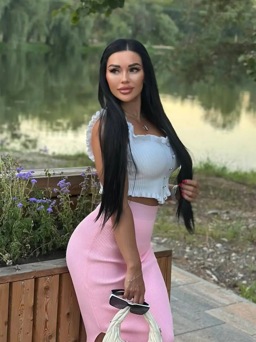 Celeste photo 4